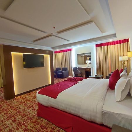 Ramada By Wyndham Murree Lower Topa Resort エクステリア 写真